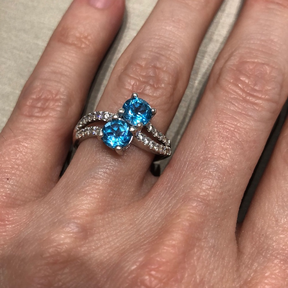 Sterling Silver 925 blue Topaz bypass Ring 6.75